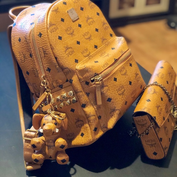 Authentic MCM collection - Picture 2 of 3
